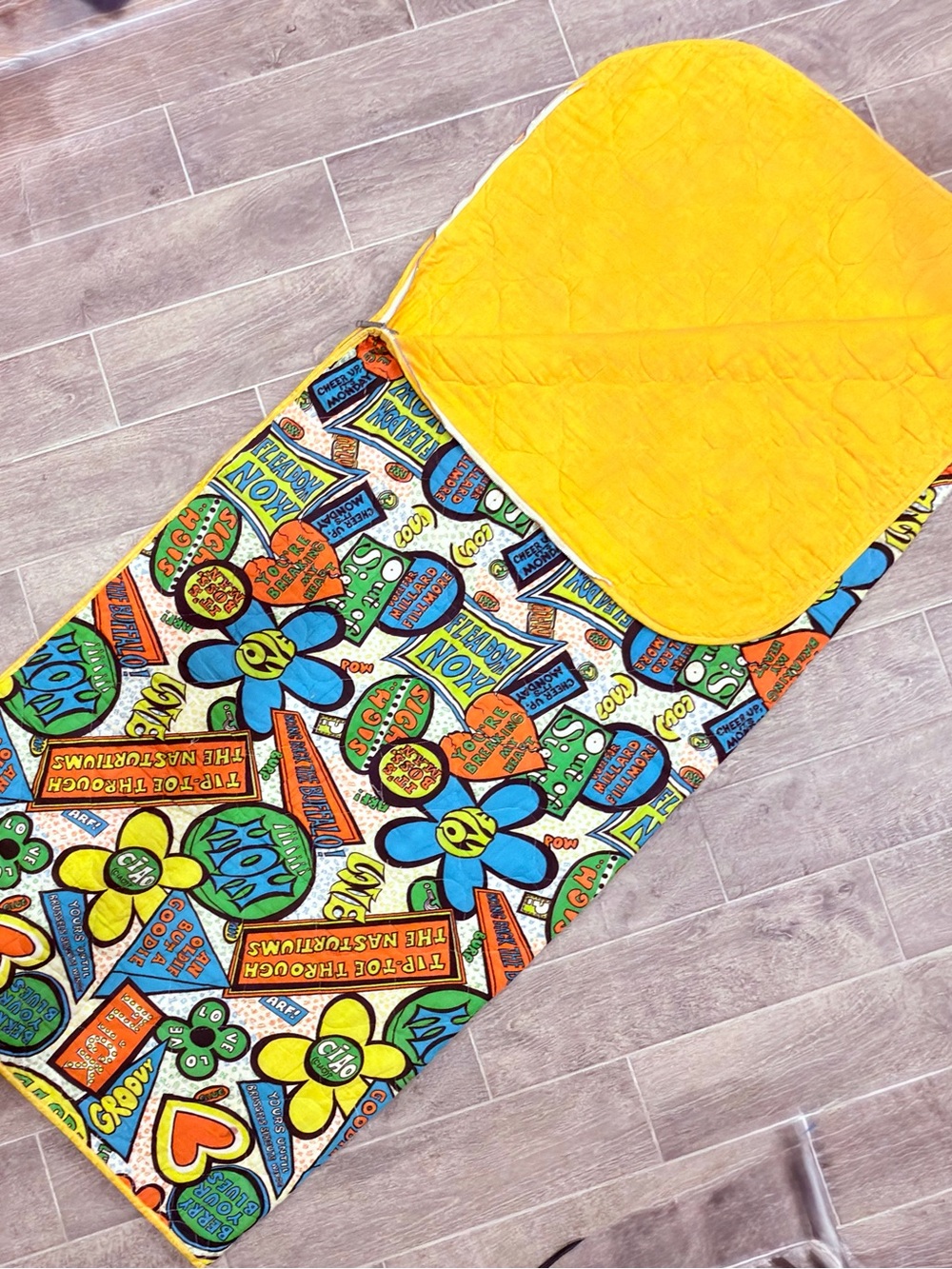 🌼 Authentic Vintage Montgomery Ward GROOVY-O-T Sleeping Bag / Quilt